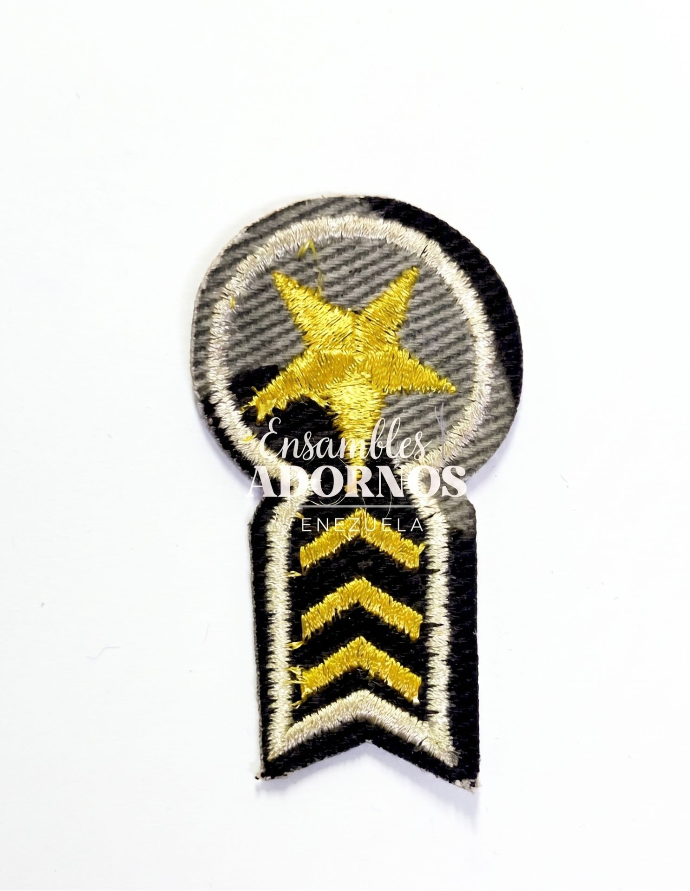 APLICACION PLANCHA MILITAR 3CM X 5.5CM (PQT X 20 UND)