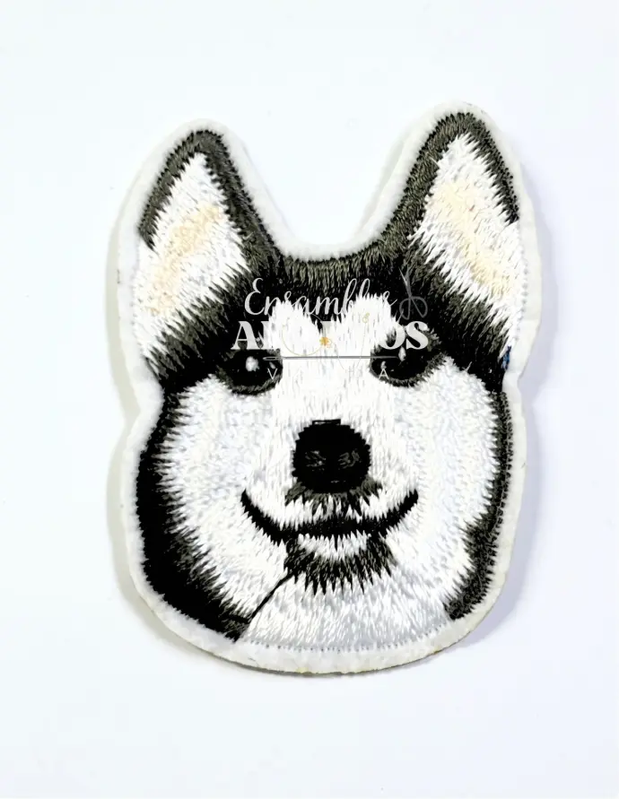 APLICACION CON PEGA LOBO 4.5X6CM (PQT X 20 UND)