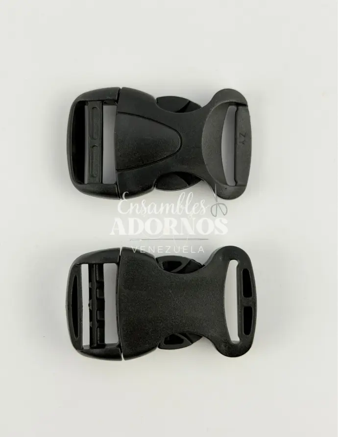 HEBILLA CLICK-CLACK PLASTICA IMPORTADA 3.2 (PQT X 200 UND)
