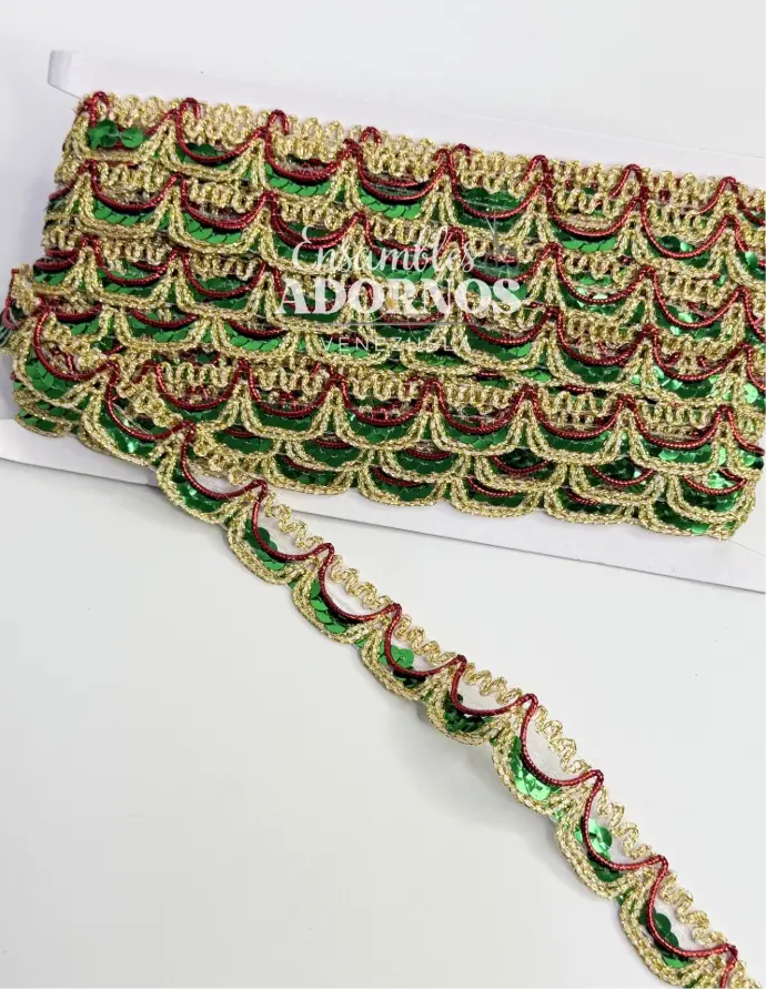 PASAMANERIA (MILLARE) LENTEJUELA NAVIDEÑA 2.0CM (PZA X 15 YDS)