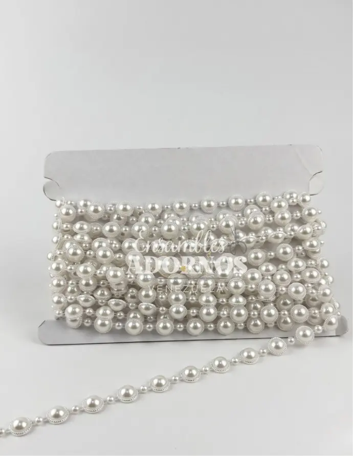STRASS PLASTICO PERLADO 1.2CM (PZA X 10 YDS)