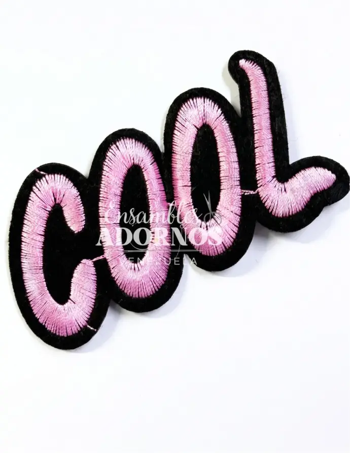 APLICACION CON PEGA. COOL 8.5X4.5CM (PQT X 20 UND)