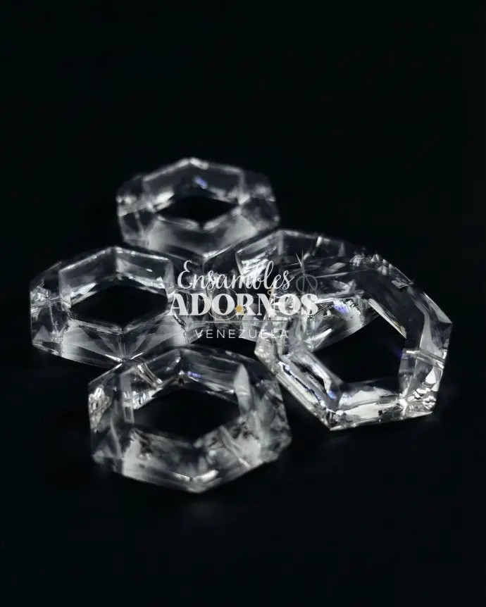 ACRILICO FIGURA 2.1CM X 3.3CM (PQT X 500GRS)