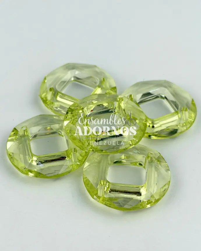 ACRILICO FIGURA 1.5CM X 3CM (PQT X 500GRS)