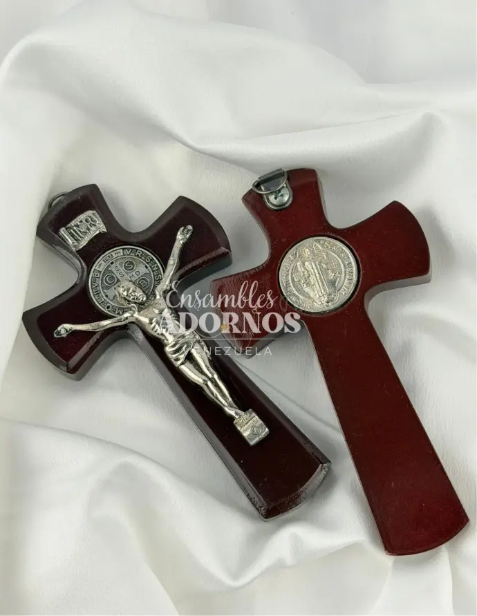 ADORNO CRUZ DE MADERA 7X12.3CM (UNIDAD)