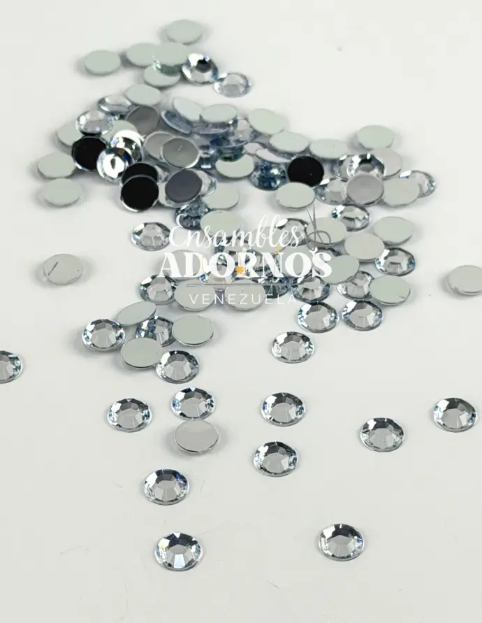 PIEDRA PLASTICA 8MM (PQT X 2500 UND)