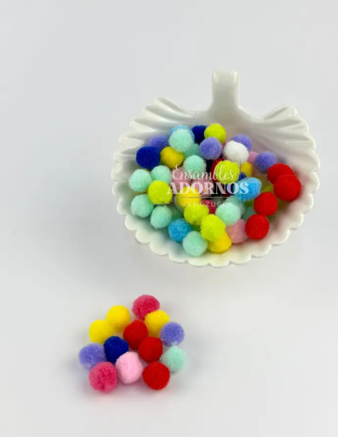 POMPOM SUELTO 1.5CM (PQT X 2000UND)