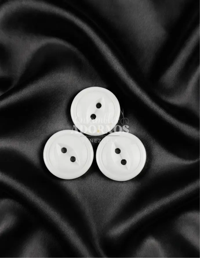 BOTON NYLON OJO DE PEZ 2HUECOS 32L  (PAQUETE X 288UNID)