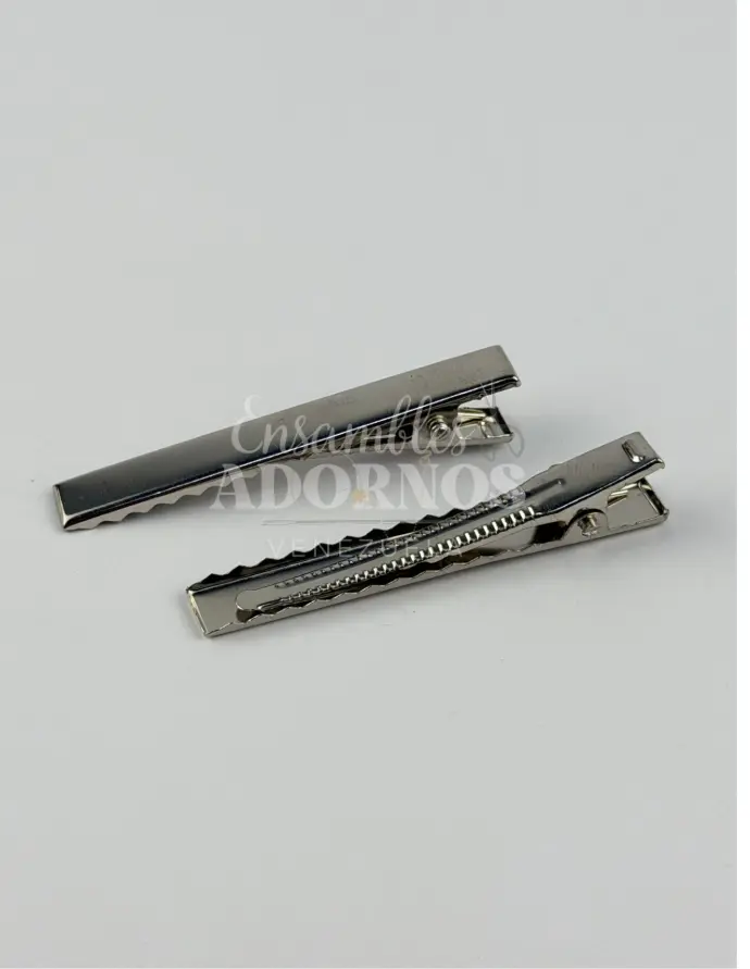 PINZA CAIMAN CUADRADA 5.5CM (PQT  X 500UND)