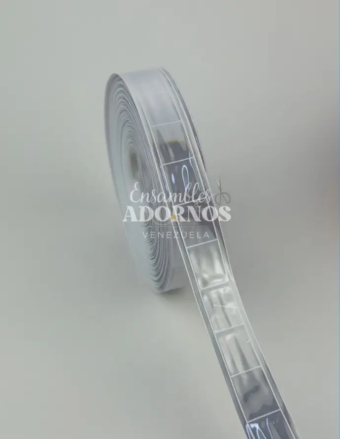 CINTA PLASTICA REFLECTIVA 2.5 CM (ROLLO X 50 MTS)