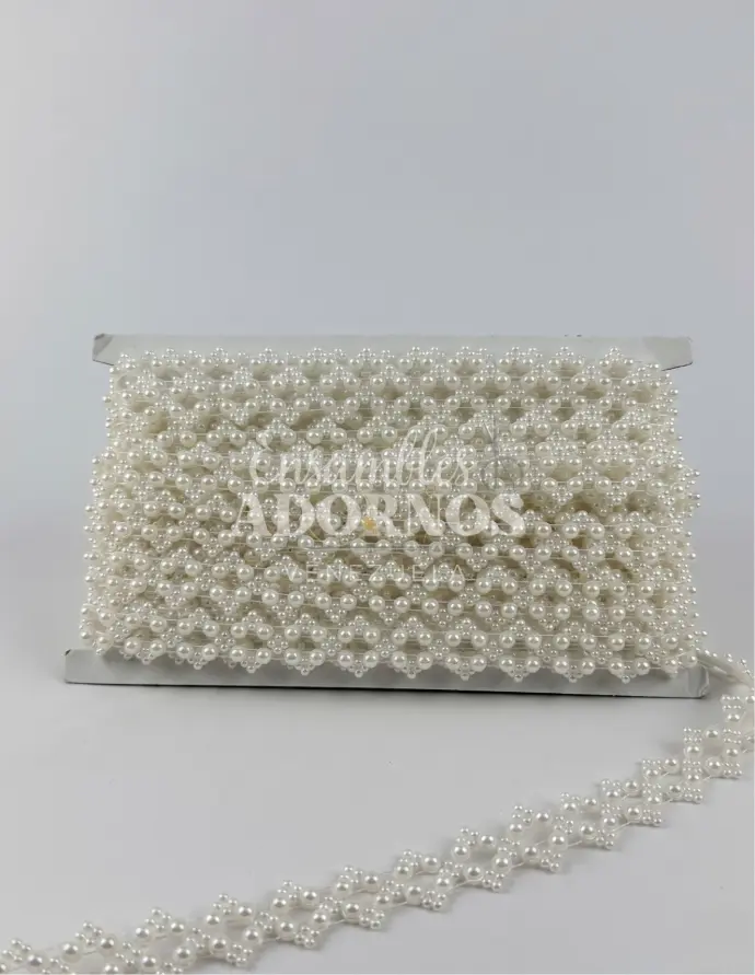 STRASS PLASTICO PERLADO 2.2CM (PZA X 10 YDS)