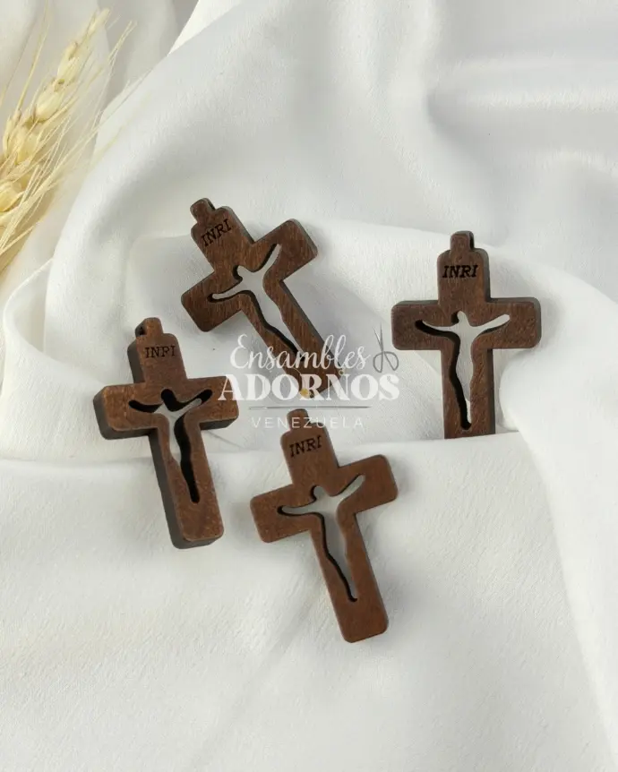 CRUZ MADERA 3.8X2.3CM (PQT X 200 UND)
