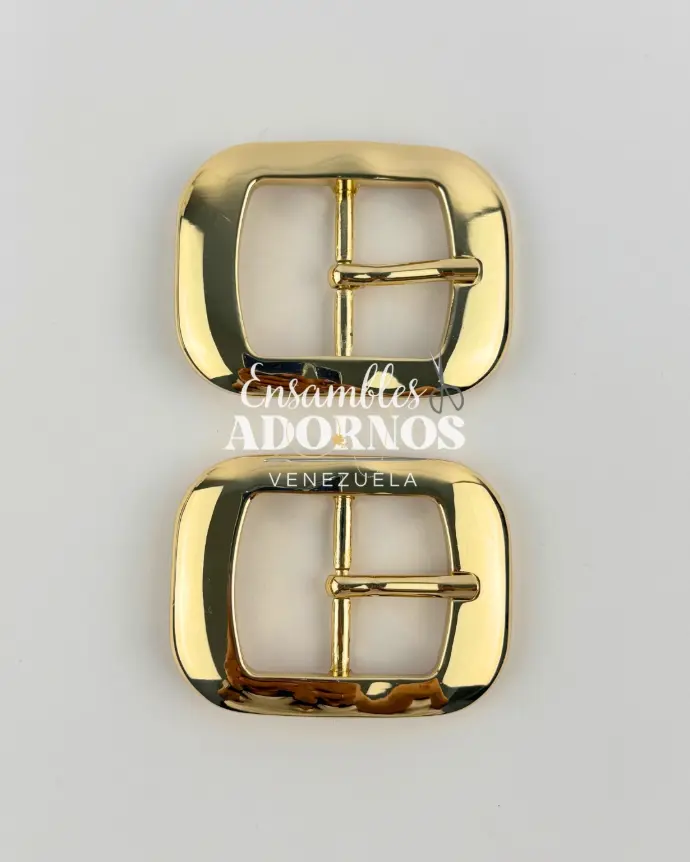 HEBILLA METALICA PARA CORREA 4.5X6.9CM (PQT X 10 UND)