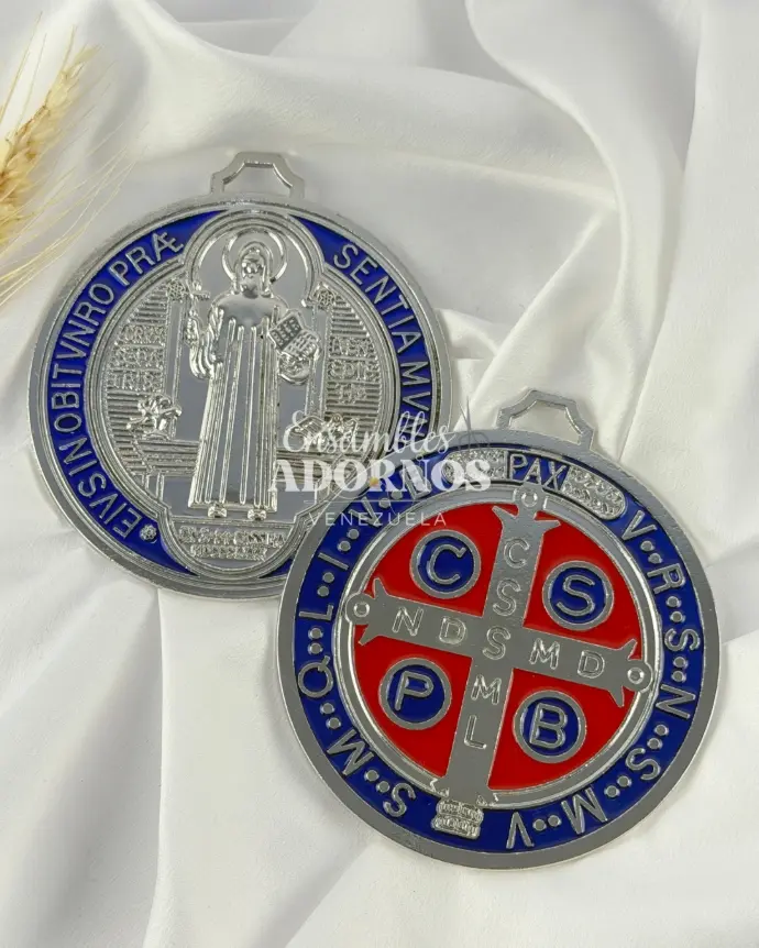MEDALLA RELIGIOSA METALICA SAN BENITO RESINA 9CM (UNIDAD)