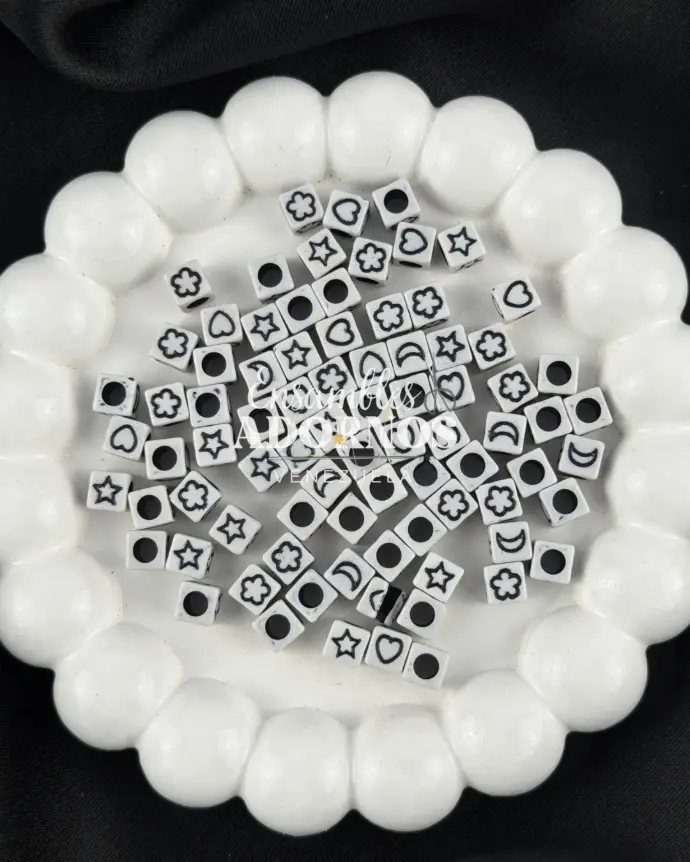 PEPA NYLON CUBO MIX FIGURAS SURTIDAS 6X6MM (PQT X 500 GRS)