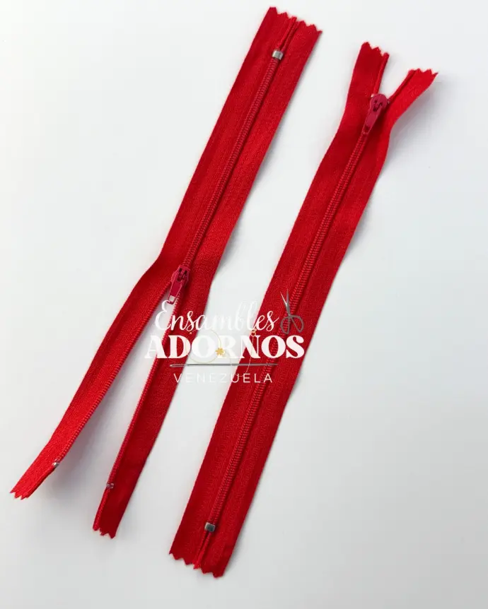 CIERRE NYLON 20CM (PQT X 12 UND)