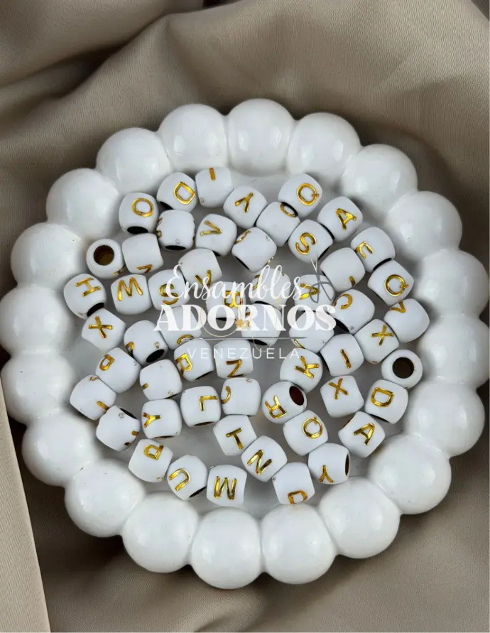 PEPA NYLON OVALADA LETRAS 8X9.5MM (PQT X 500GRS)