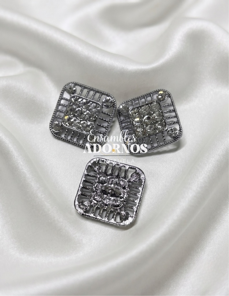 BOTON STRASS CON PATA (PQT X 10 UND)