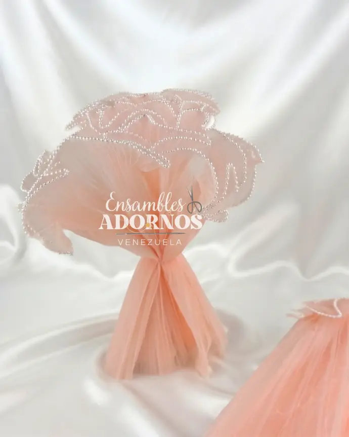 CINTA PLIZADA CON PERLA 28CM (PZA X 4YDS)