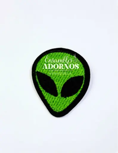 [COS-18] APLICACION CON PEGA ALIEN 4.4X5.4CM (PQT X 20 UND)