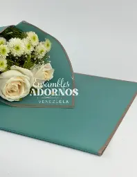 PAPEL COREANO BORDE DORADO 58CMX58CM (PQT X 20 LAMINAS)