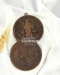 MEDALLA RELIGIOSA METALICA SAN BENITO 7.5CM (UNIDAD)